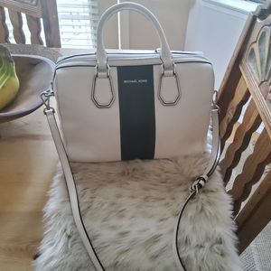 EUC Michael Kors Mercer Boston Satchel Bag